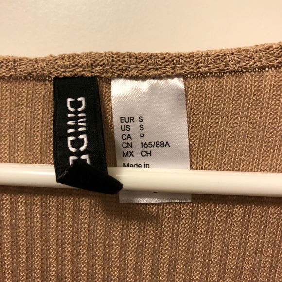 H&M Top - Picture 5 of 5